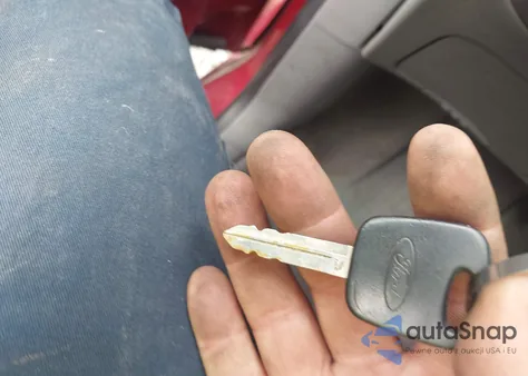 2002 Ford Focus Se/Ztw z USA, uszkodzony, nr VIN 1FAFP36312W180863